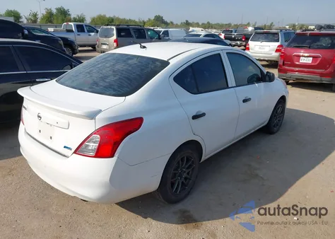 2012 Nissan Versa 1.6 S z USA, uszkodzony, nr VIN 3N1CN7AP3CL861766